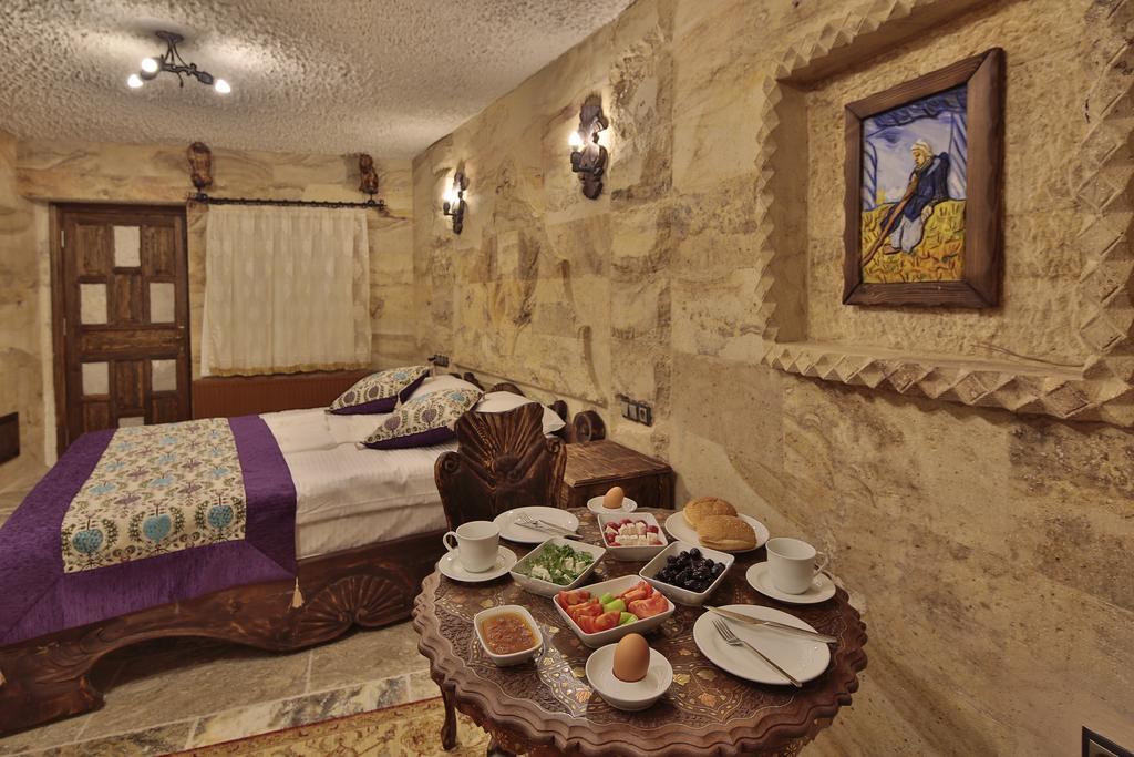 Old Town Stone House Bed and Breakfast Göreme Rum bild